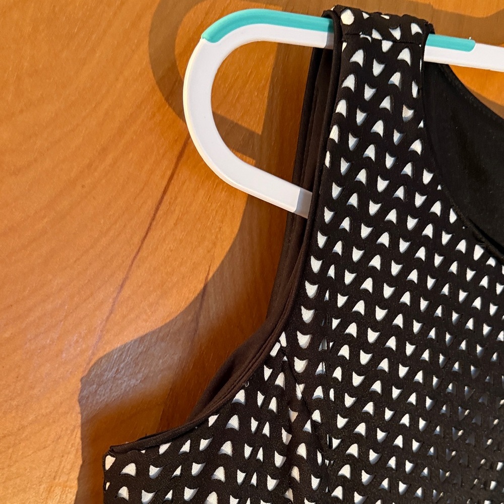 Calvin Klein Black and White Patterned Midi Dress - Picture 5 of 9